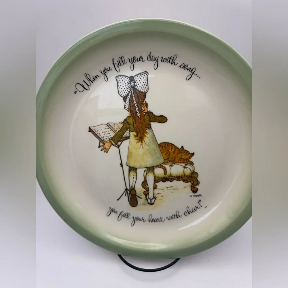 Holly Hobbie Collector Edition Plate 10.3/8th Made USA By American Greeting Mint